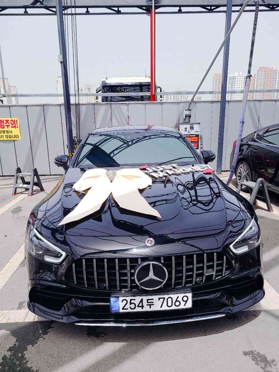 벤츠 AMG GT 43 4MATIC+ 4도어  게시글 썸네일