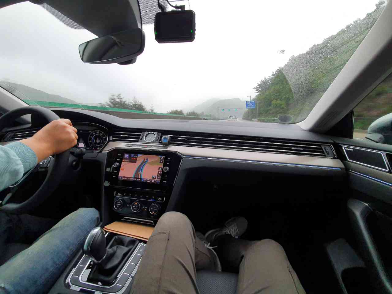 폭스바겐 아테온 2.0 TDI 엘레강스 프레스티지 썸네일 이미지