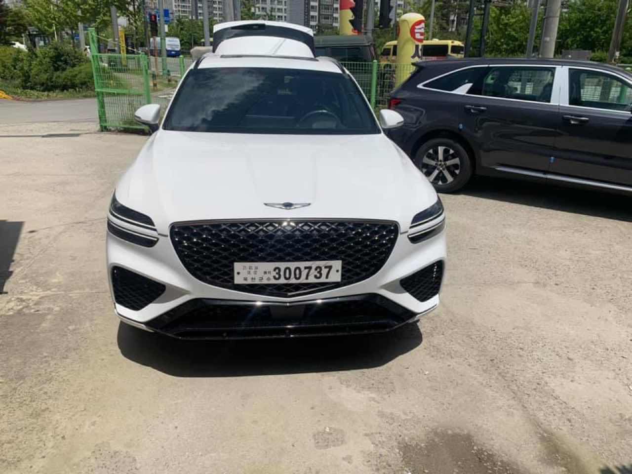 제네시스 GV70 가솔린 2.5 터보 2WD 스포츠 패키지 썸네일 이미지