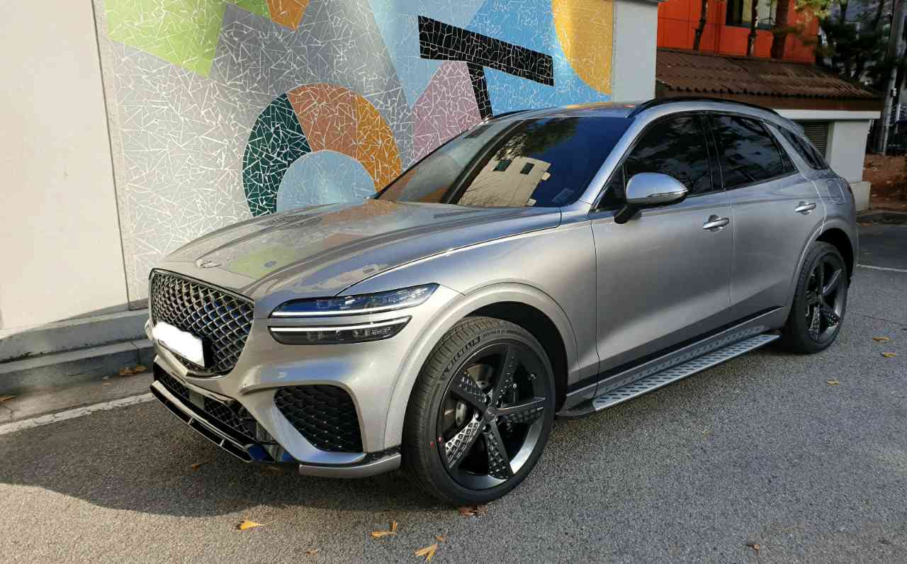 제네시스 GV70 가솔린 2.5 터보 AWD 스포츠 패키지 썸네일 이미지