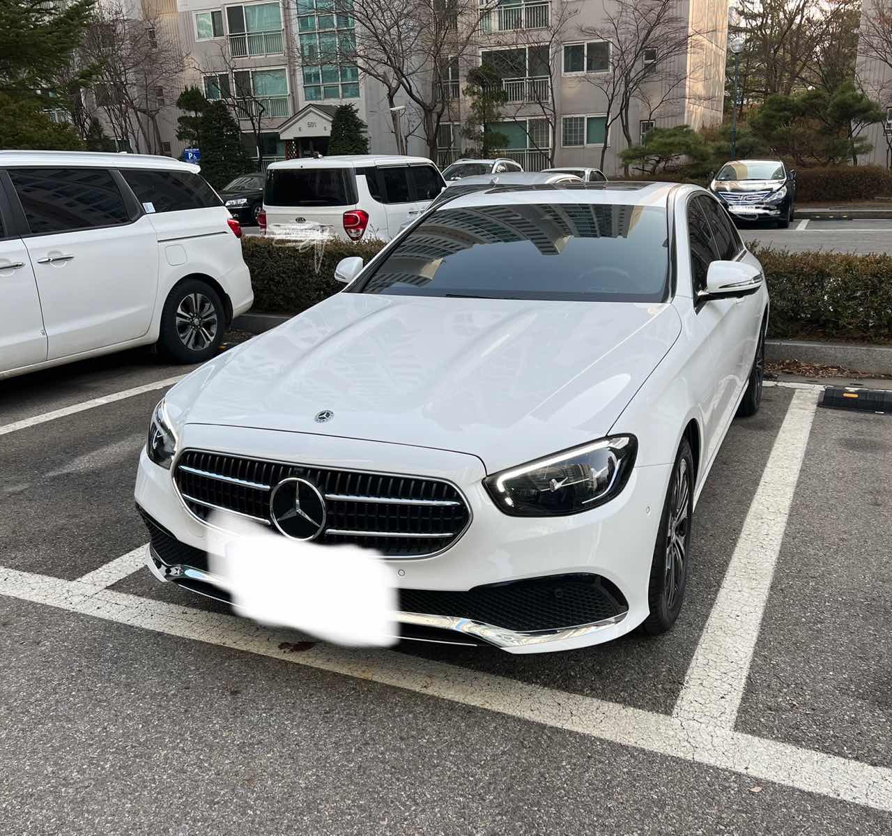 벤츠 E-클래스 E 250 아방가르드 게시글 썸네일