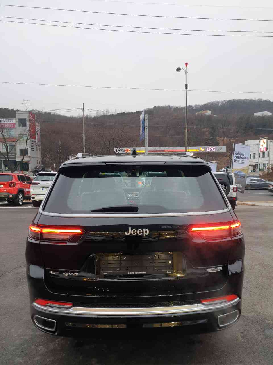 지프 그랜드 체로키 L 서밋 리저브 4x4 썸네일 이미지