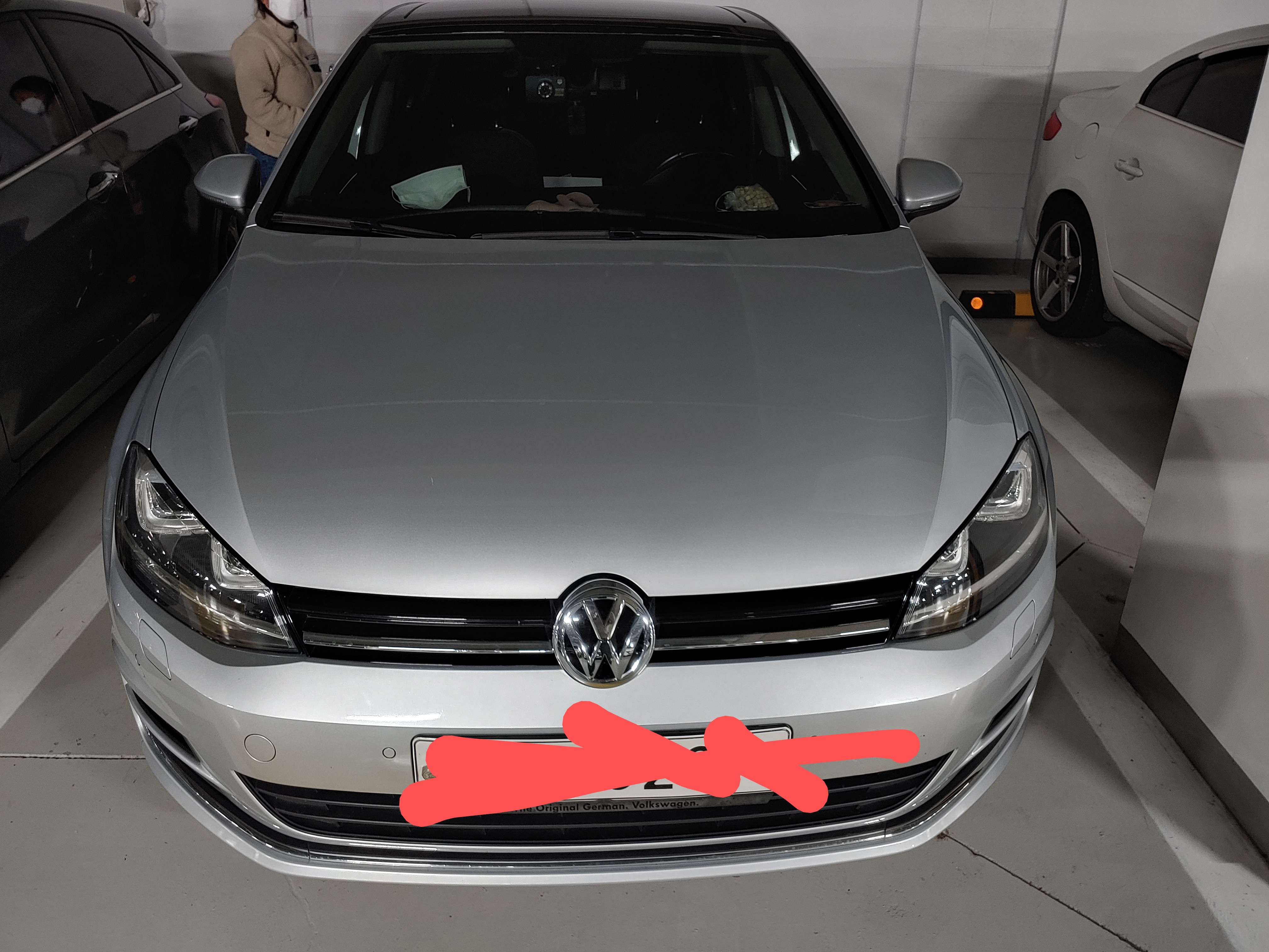 폭스바겐 골프 2.0 TDI 썸네일 이미지