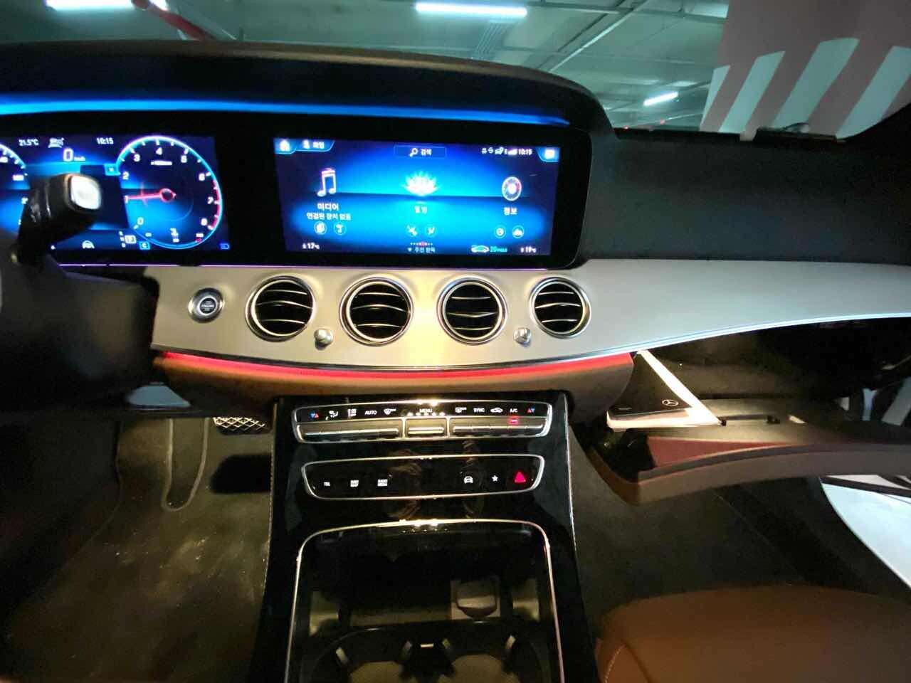 벤츠 E-클래스 E 250 아방가르드 이미지6