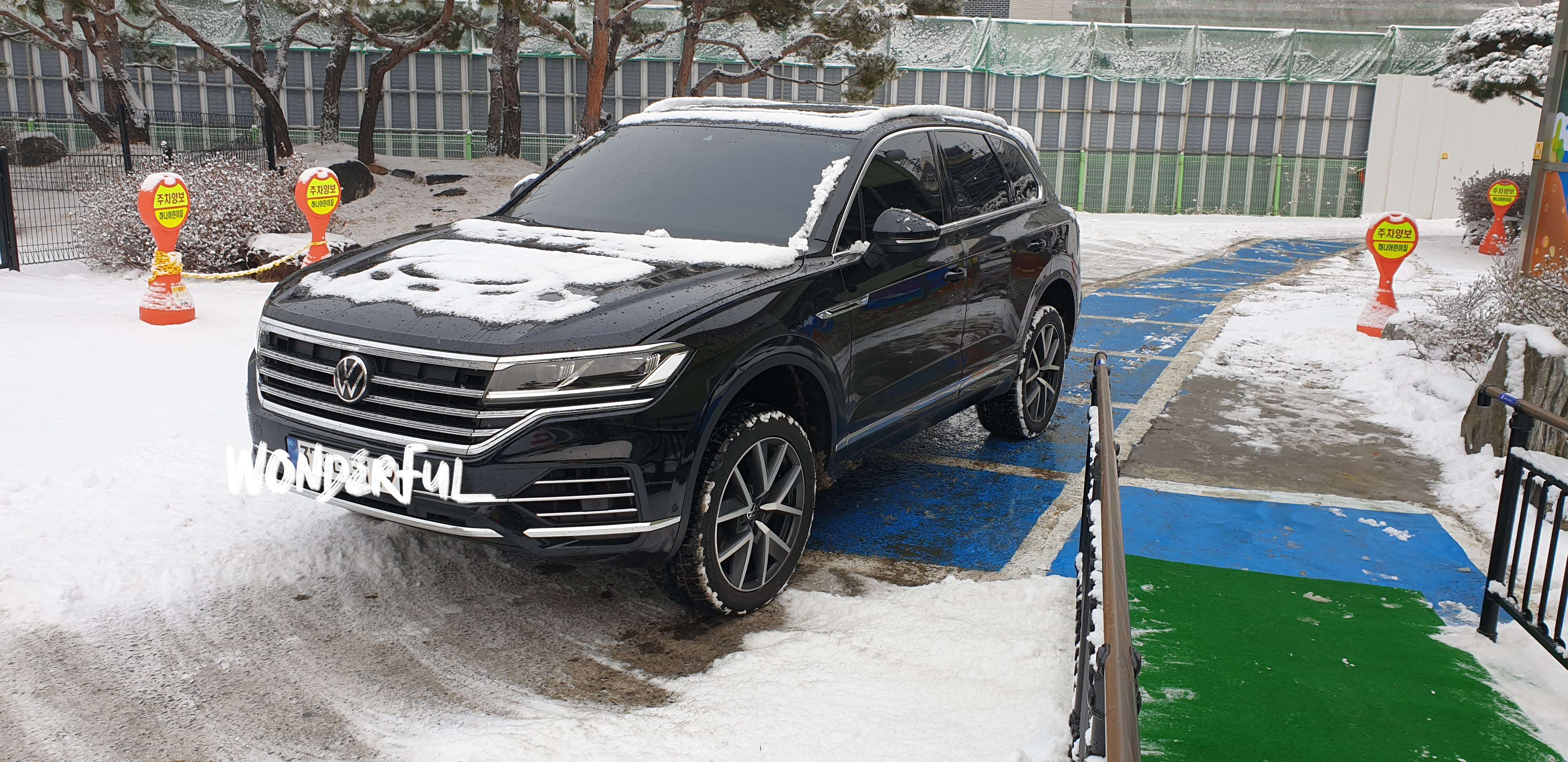 폭스바겐 투아렉 3.0 TDI 프레스티지 썸네일 이미지