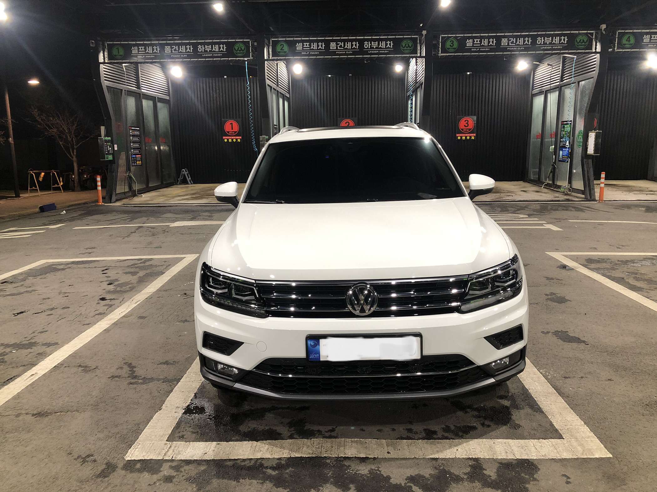 폭스바겐 티구안 2.0 TDI 프레스티지 올스페이스 썸네일 이미지