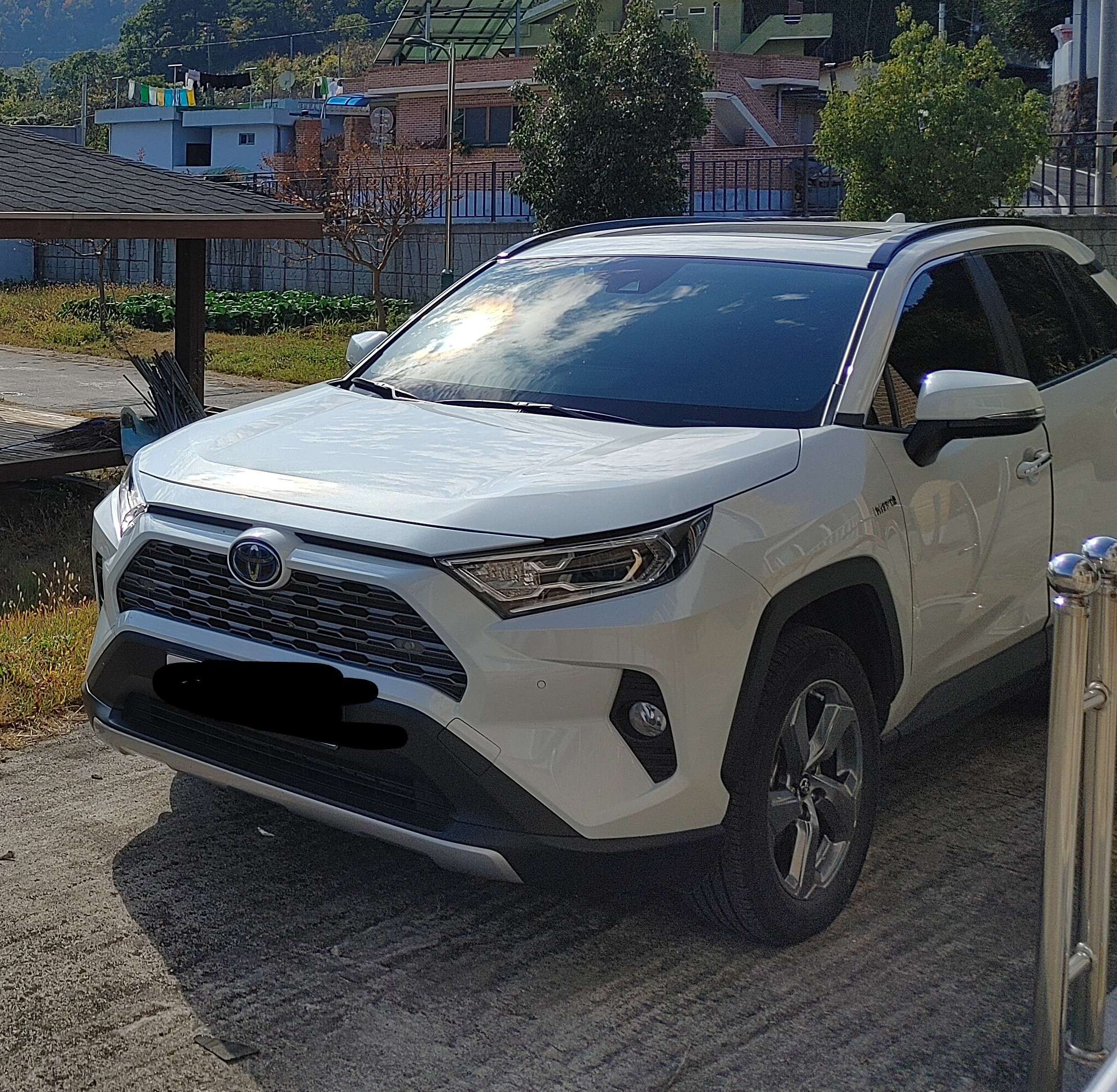 토요타 RAV4 하이브리드 AWD 썸네일 이미지