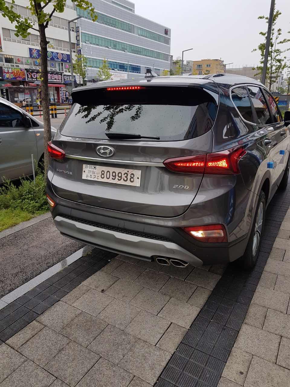 현대 싼타페 2.0 디젤 프리미엄 5인승 2WD 썸네일 이미지