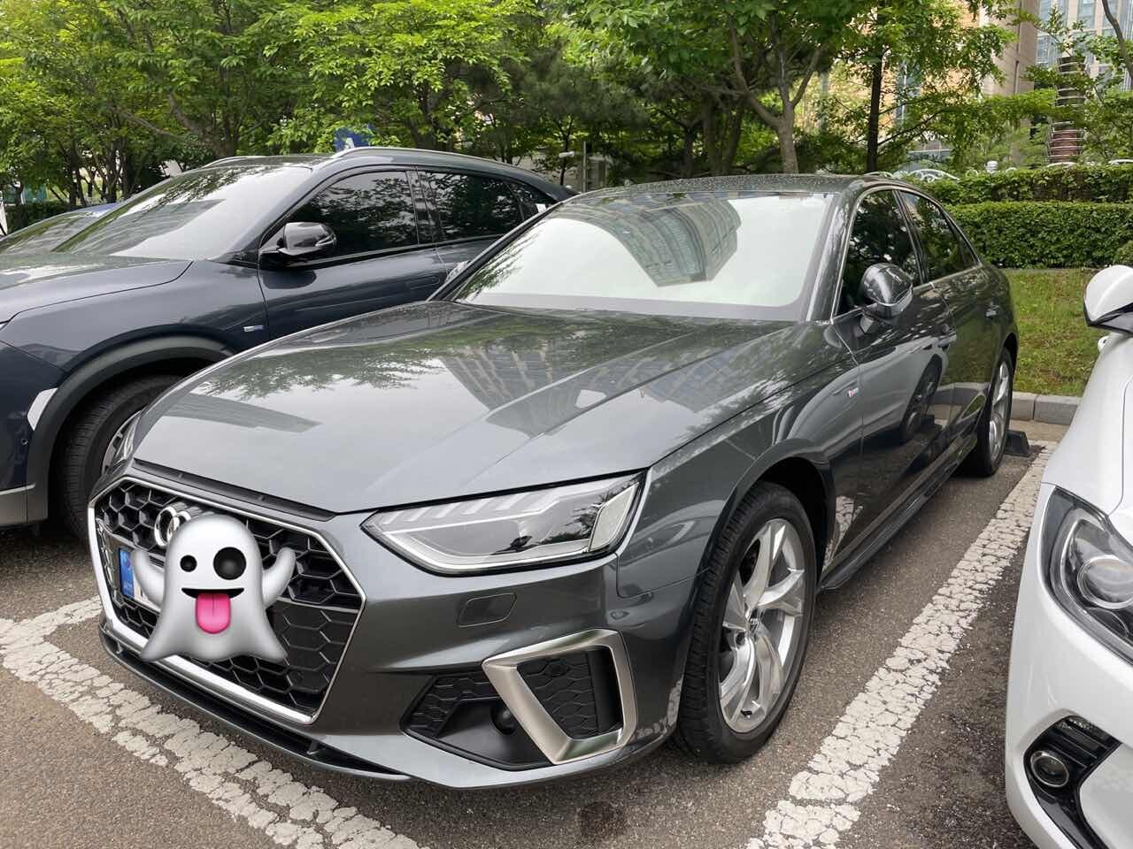 아우디 A4 40 TFSI 프리미엄 이미지1