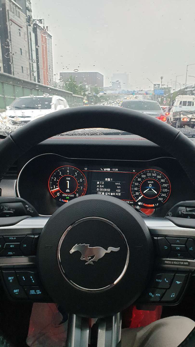 포드 머스탱 2.3 에코부스트 프리미엄 컨버터블 썸네일 이미지