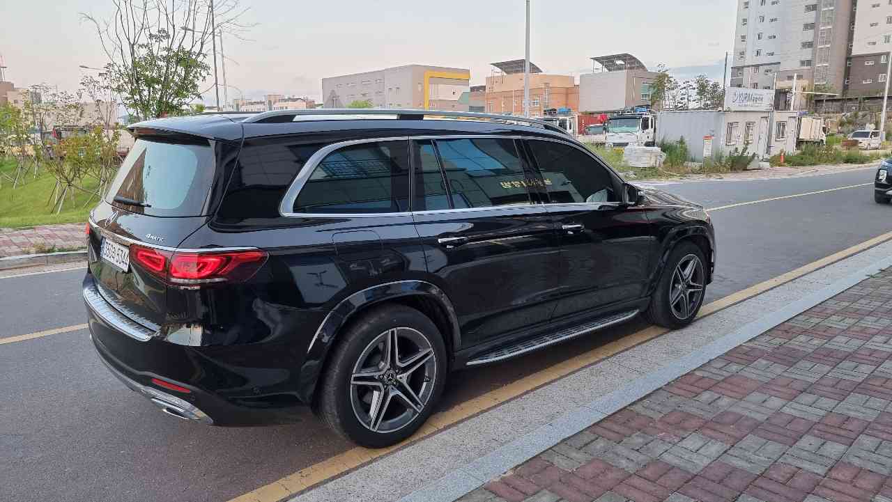 벤츠 GLS-클래스 GLS 400d 4MATIC 게시글 썸네일
