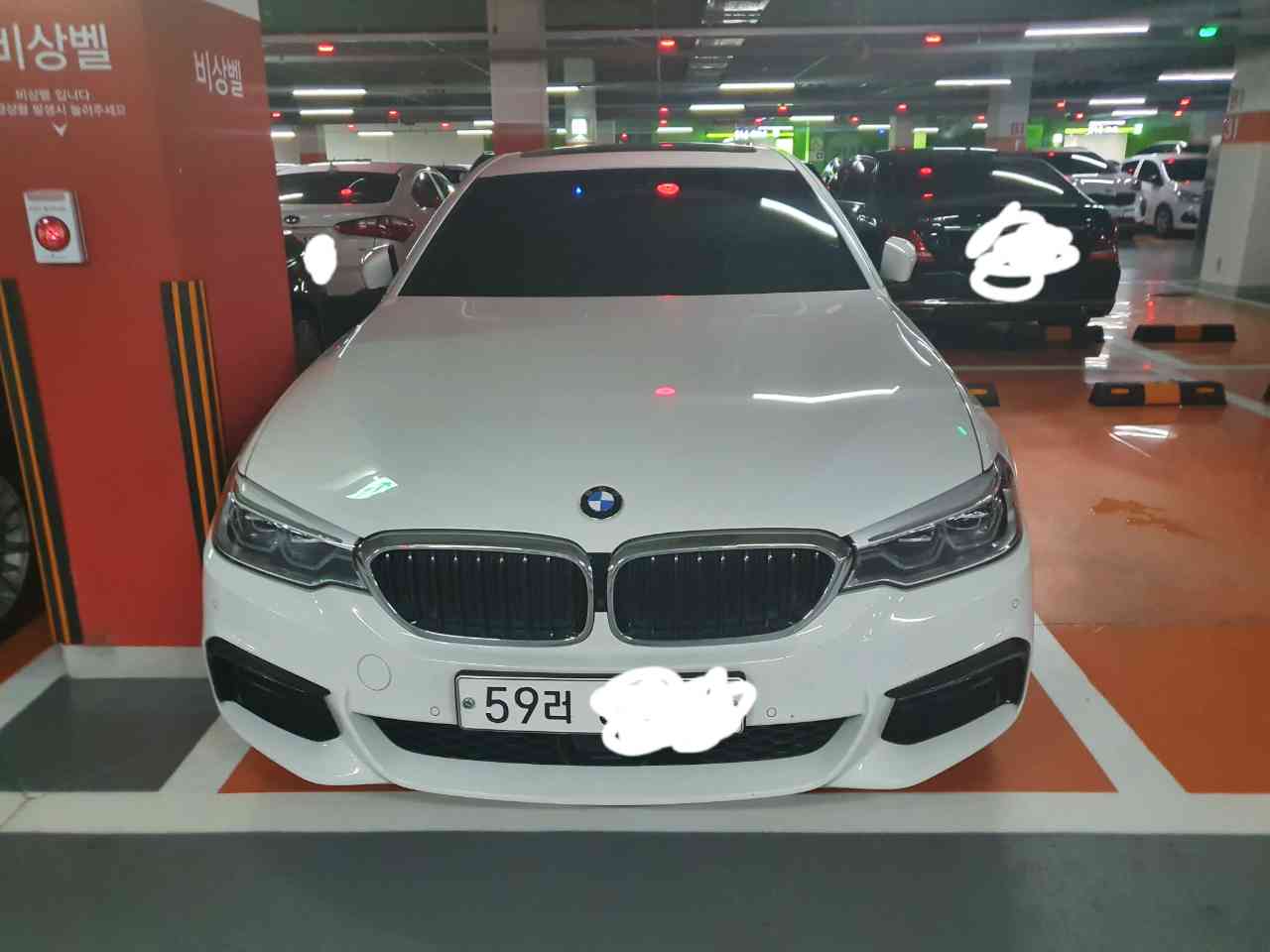 BMW 5시리즈 520d xDrive M 스포츠 플러스 게시글 썸네일