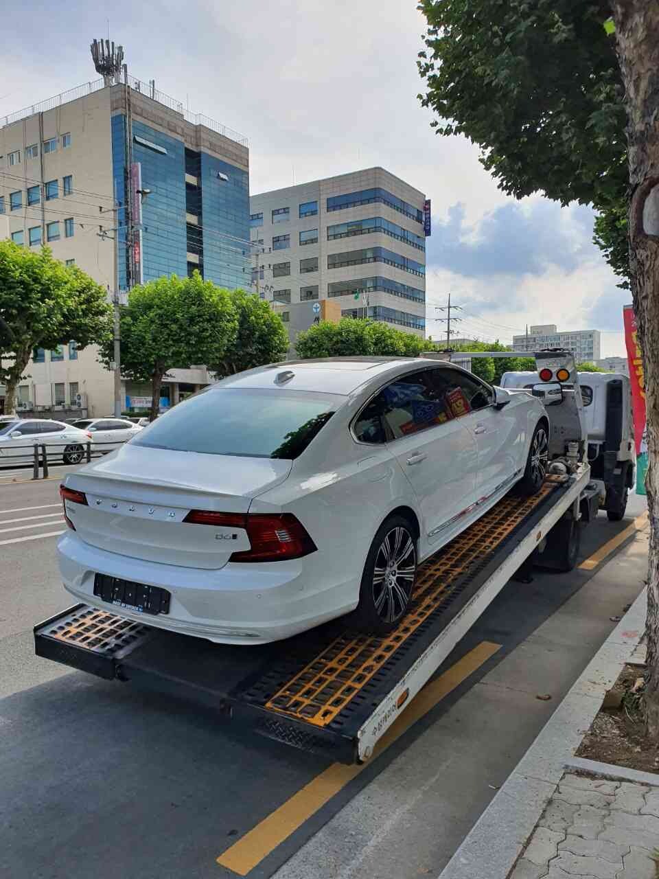 볼보 S90 B6 AWD 인스크립션