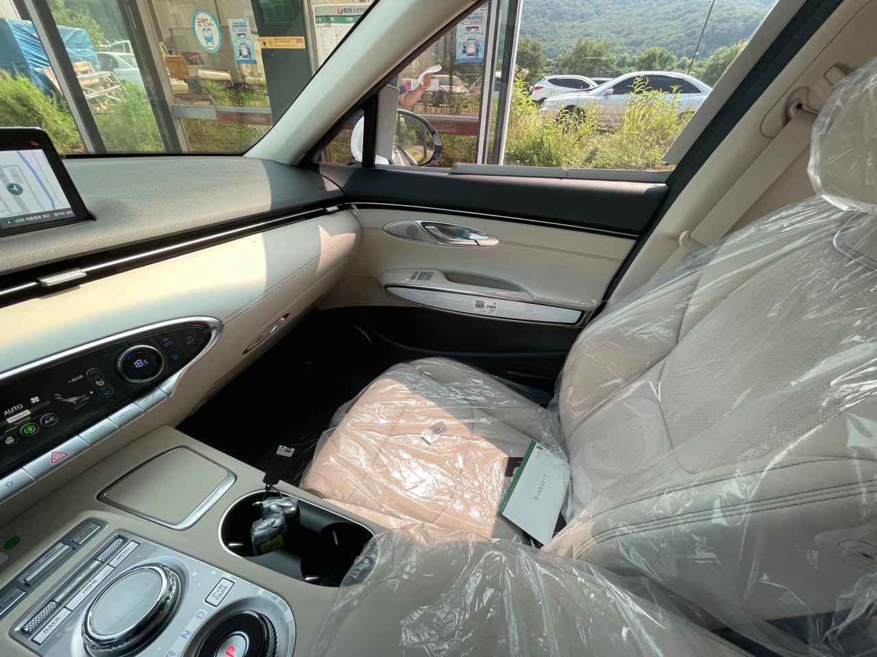 제네시스 GV70 가솔린 2.5 터보 2WD 파퓰러I 패키지 썸네일 이미지