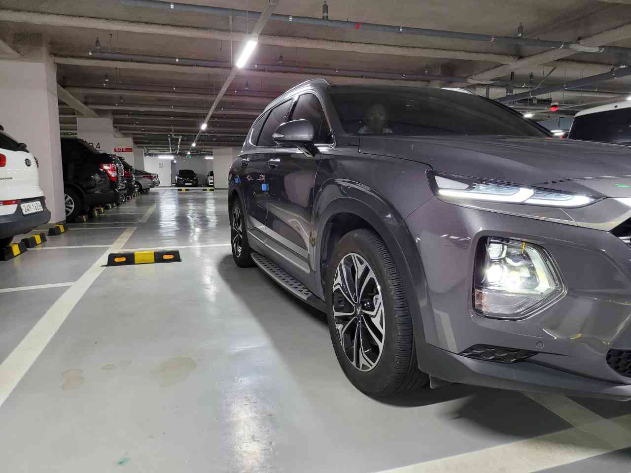 현대 싼타페 2.0T 가솔린 프레스티지 5인승 AWD 썸네일 이미지