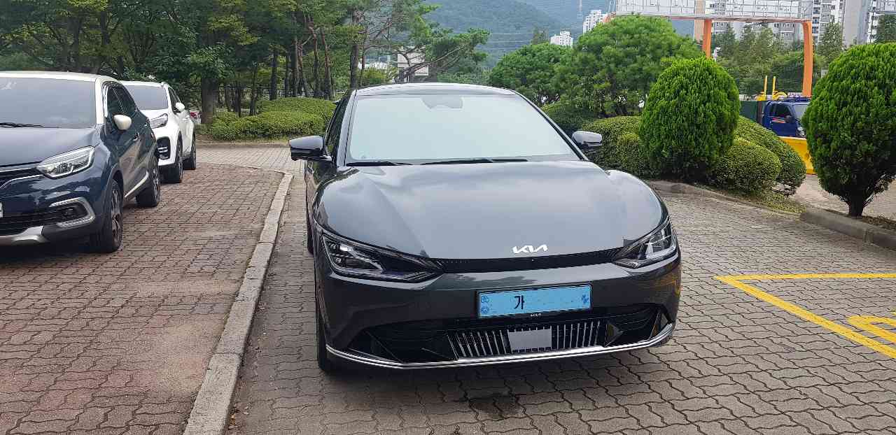 기아 EV6 롱레인지 어스 2WD 게시글 썸네일