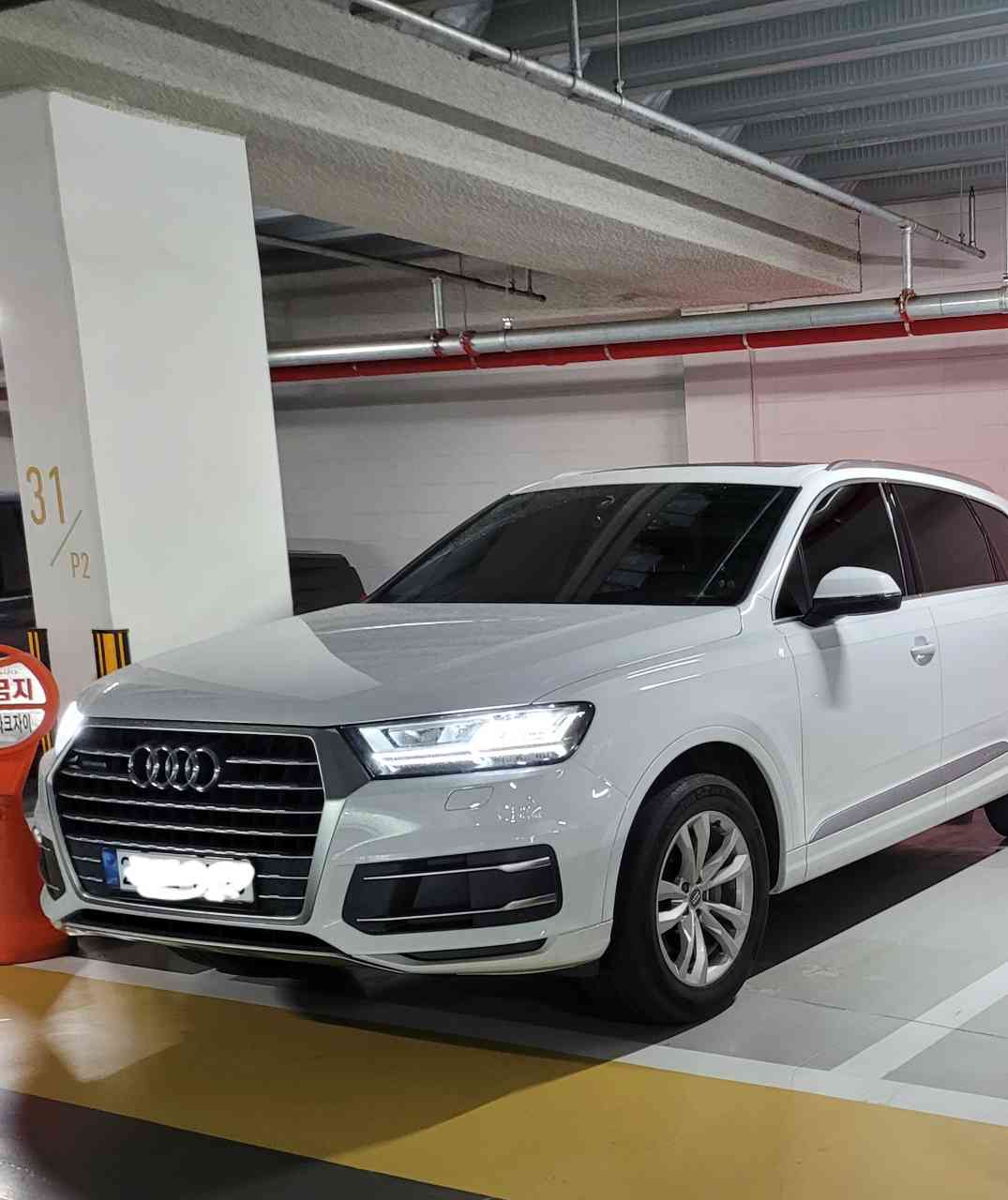 아우디 Q7 45 TFSI 콰트로 썸네일 이미지