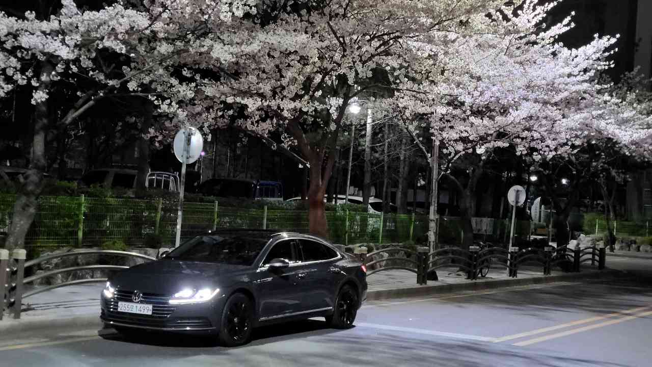 폭스바겐 아테온 2.0 TDI 엘레강스 프레스티지 썸네일 이미지