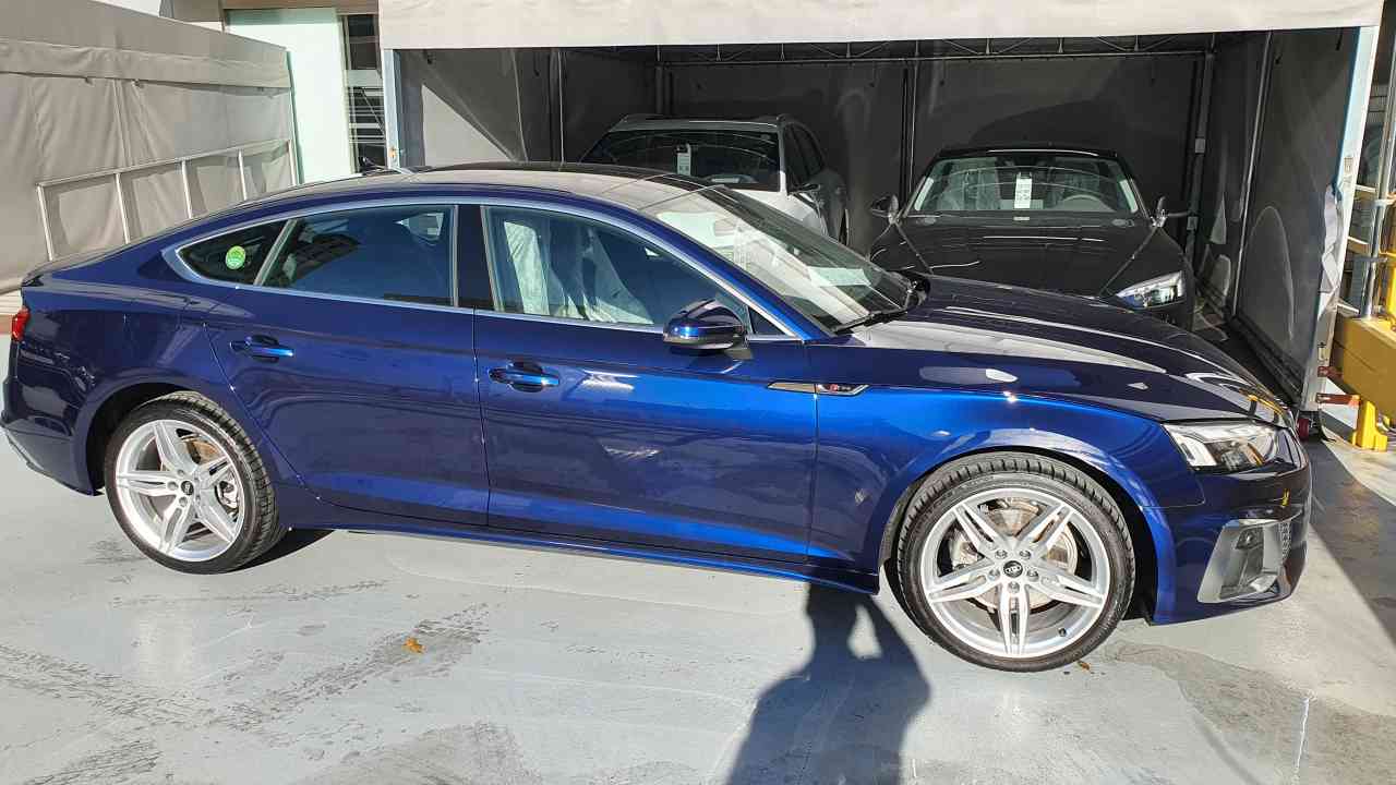 아우디 A5 40 TFSI 콰트로 프리미엄 스포츠백 썸네일 이미지