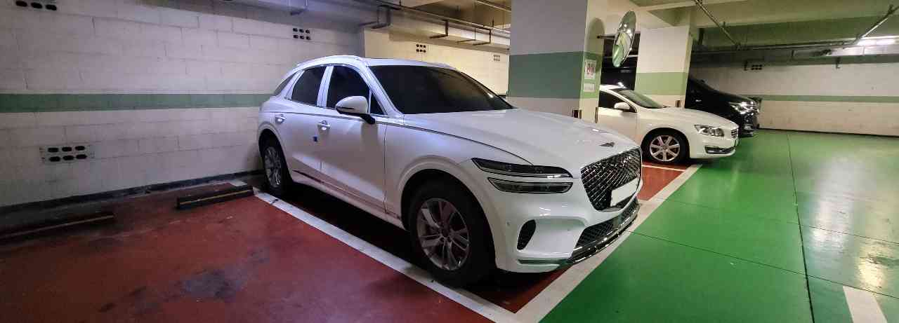 제네시스 GV70 가솔린 2.5 터보 2WD 파퓰러II 패키지 썸네일 이미지