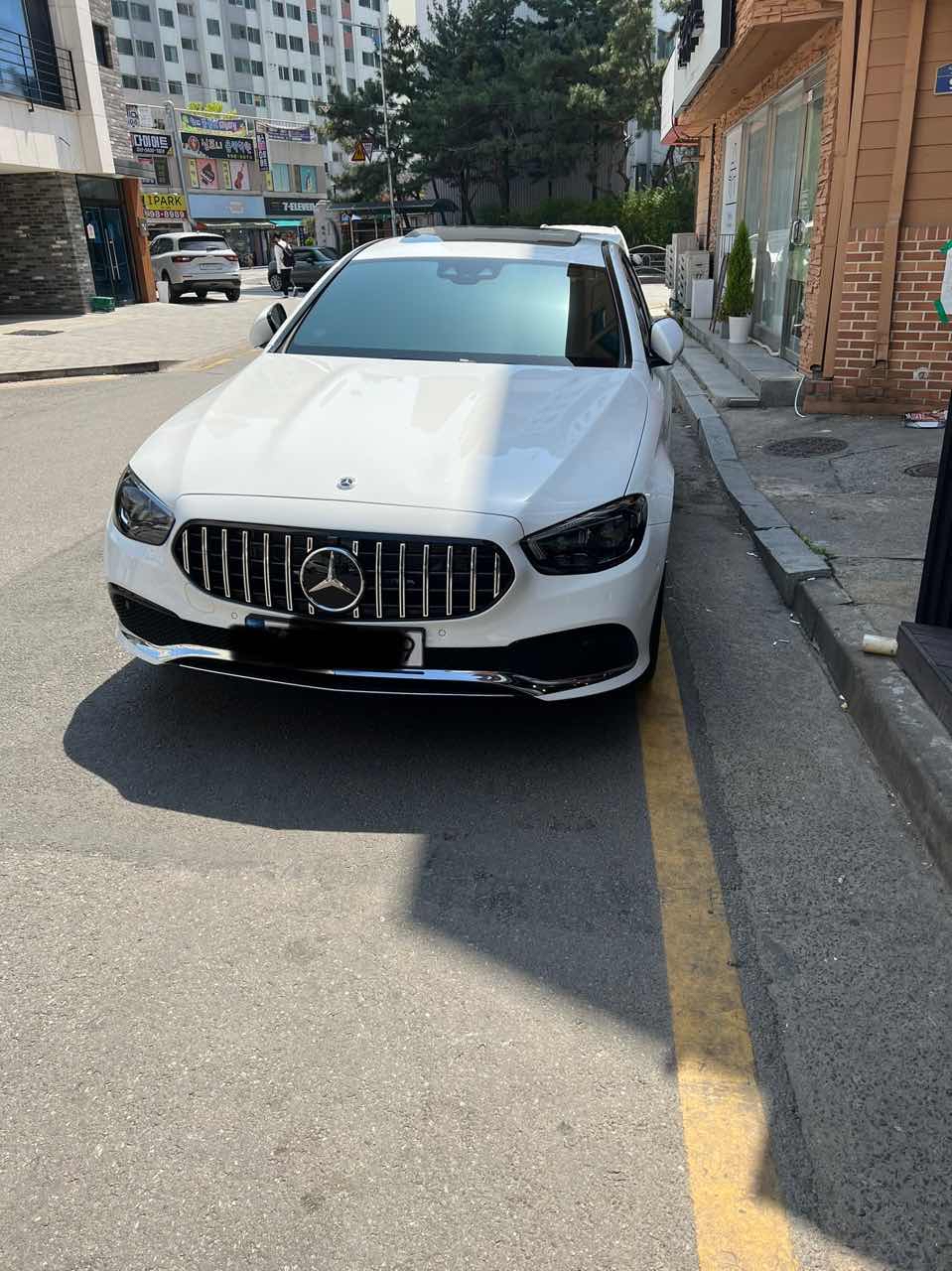 벤츠 E-클래스 E 350 4MATIC 아방가르드 게시글 썸네일