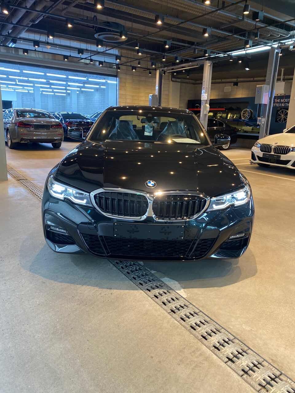 BMW 3시리즈 320i M 스포츠 P1 이미지1