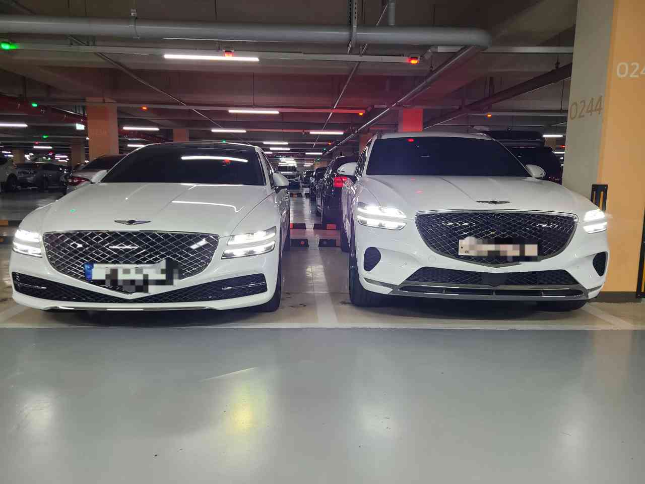 제네시스 GV70 디젤 2.2 AWD 파퓰러 I 패키지 썸네일 이미지