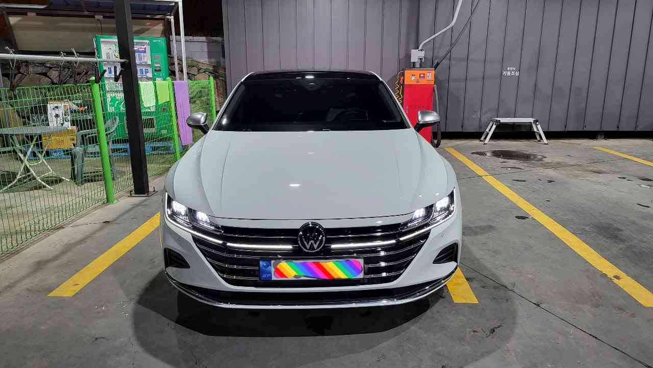 폭스바겐 아테온 2.0 TDI 프레스티지 썸네일 이미지