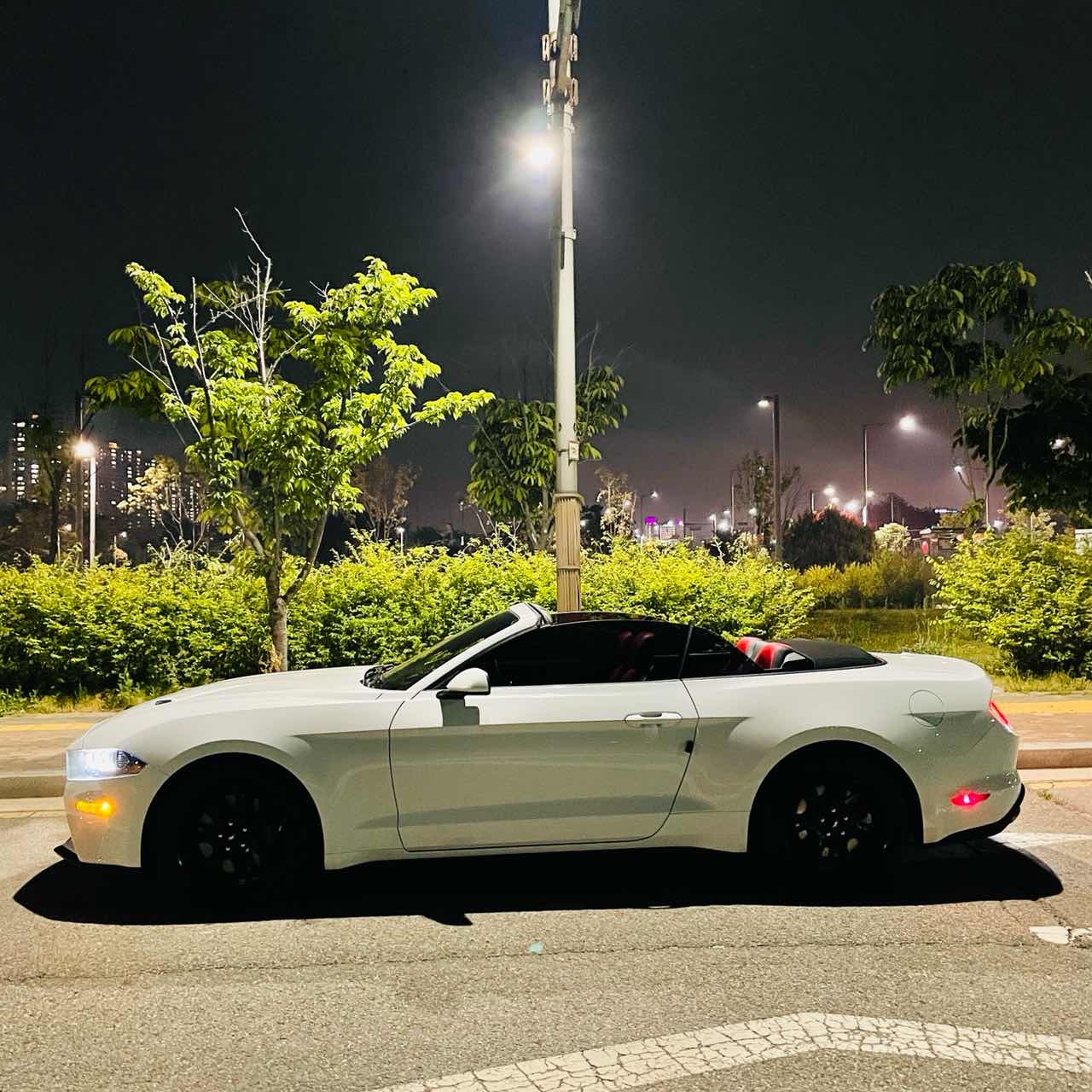 포드 머스탱 2.3 에코부스트 프리미엄 컨버터블 썸네일 이미지