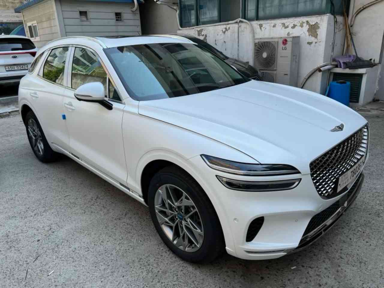 제네시스 GV70 가솔린 2.5 터보 2WD 파퓰러 I 패키지 썸네일 이미지