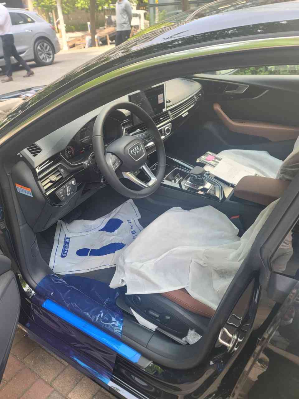 아우디 A5 40 TFSI 콰트로 프리미엄 스포츠백 [PAO] 썸네일 이미지
