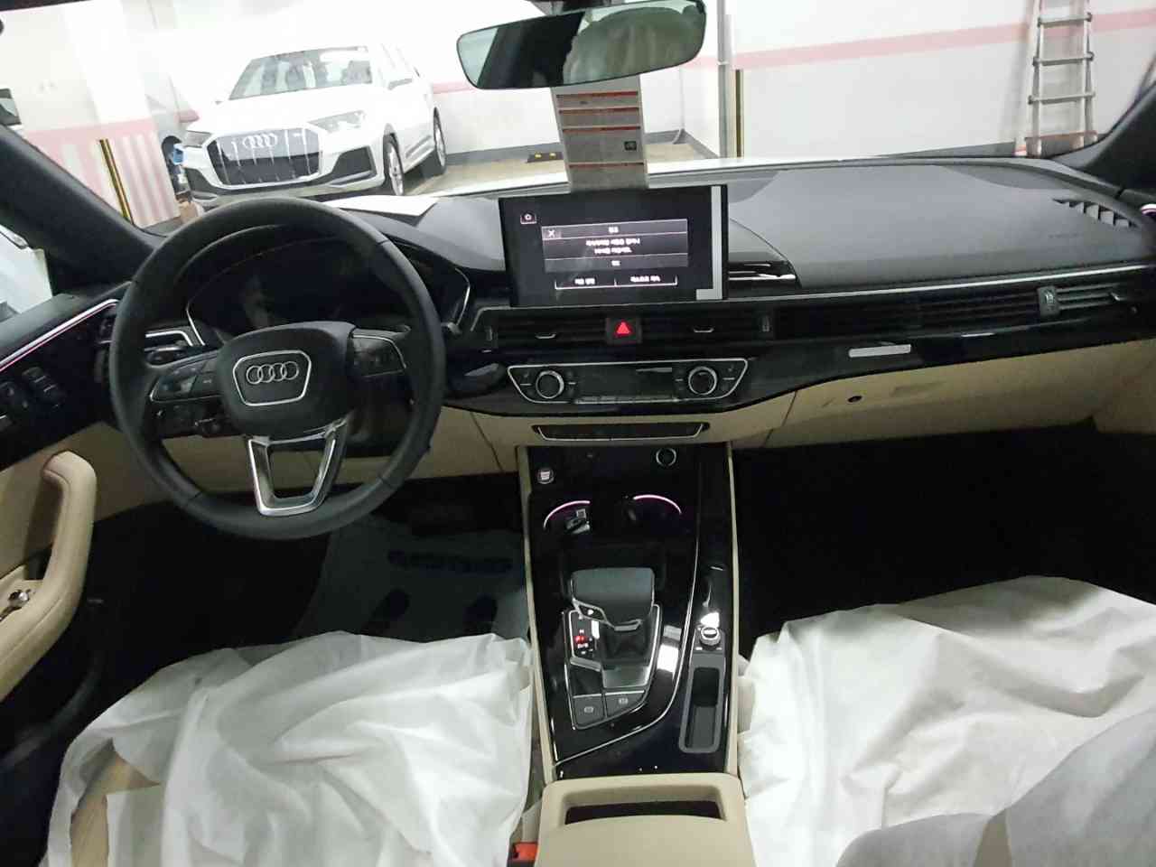 아우디 A5 40 TDI 콰트로 프리미엄 스포츠백 [PAO] 썸네일 이미지