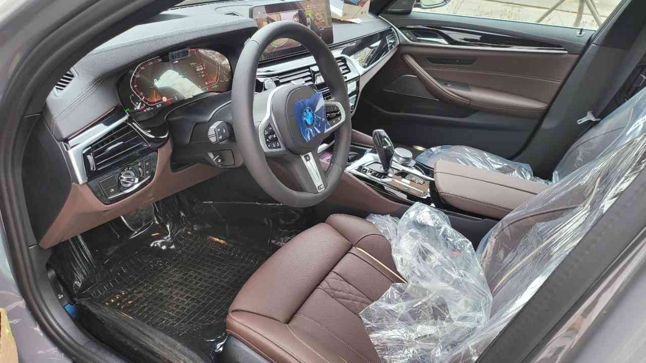 BMW 5시리즈 530i M 스포츠 패키지 게시글 썸네일