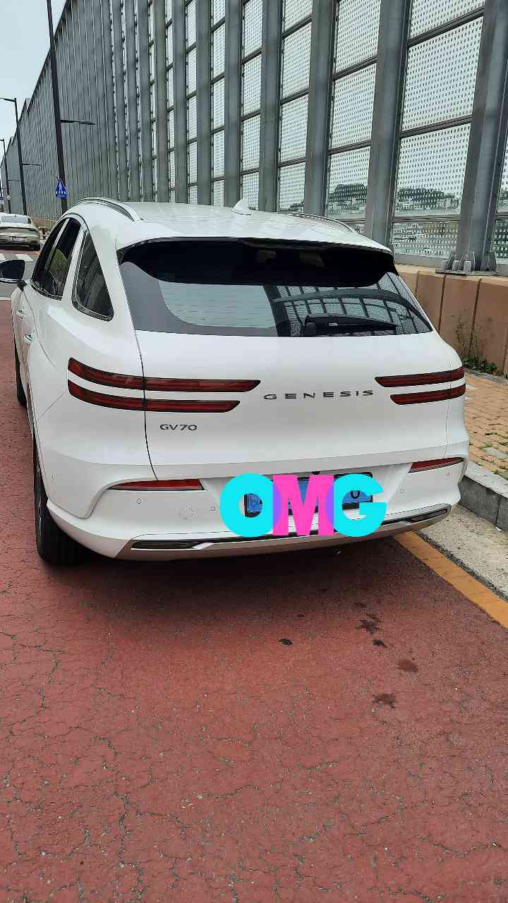 제네시스 일렉트리파이드 GV70 e-AWD 파퓰러 패키지 썸네일 이미지