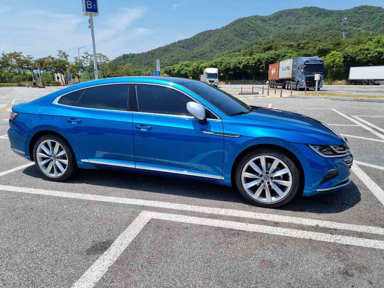 폭스바겐 아테온 2.0 TDI 프레스티지 썸네일 이미지