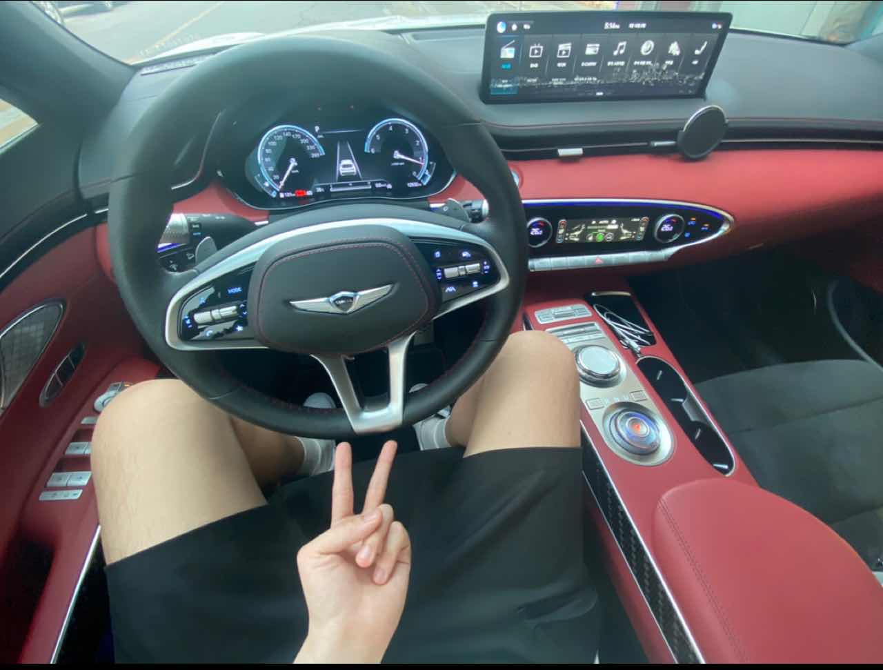 제네시스 GV70 디젤 2.2 2WD 스포츠 파퓰러 I 패키지 썸네일 이미지