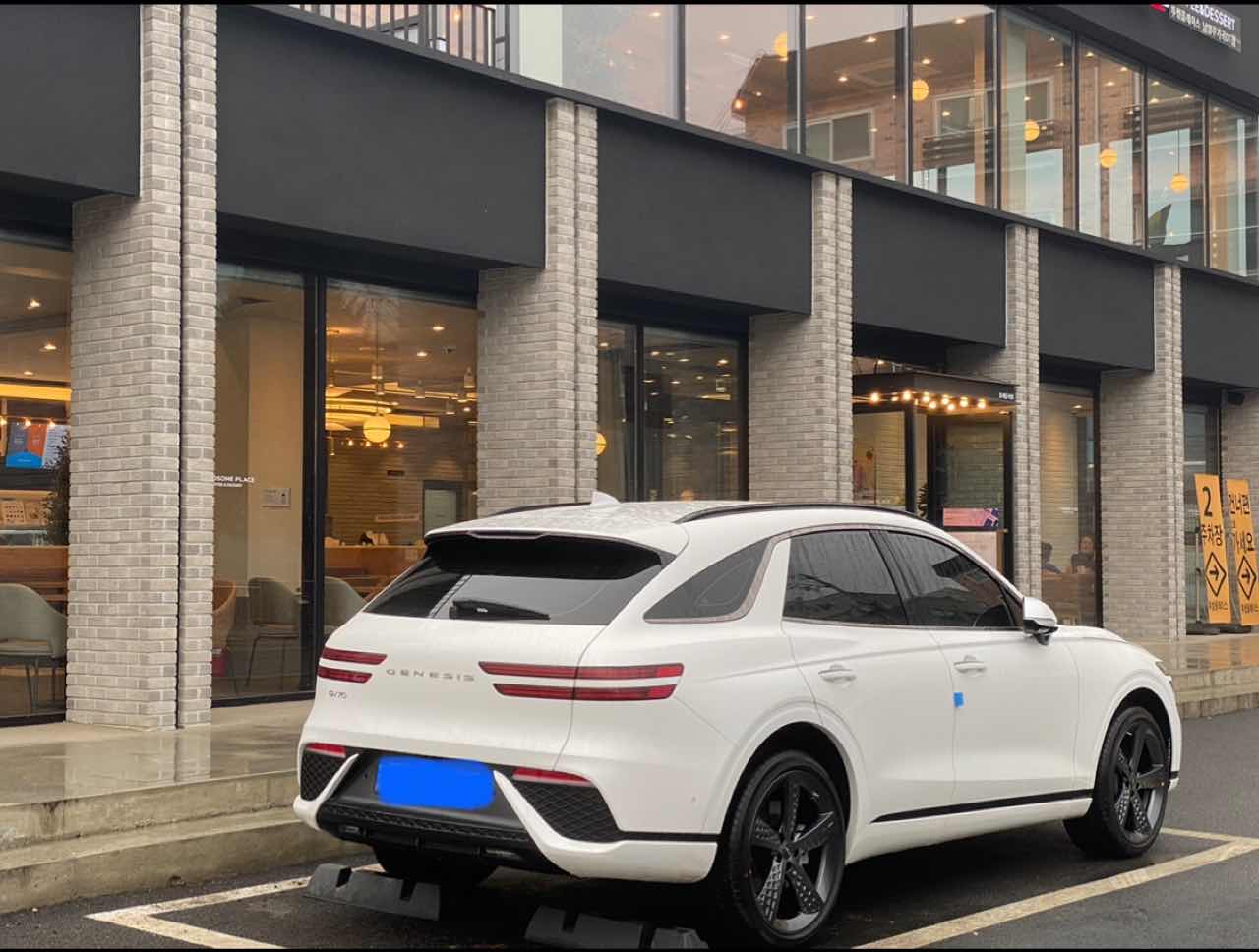 제네시스 GV70 디젤 2.2 2WD 스포츠 파퓰러 I 패키지 썸네일 이미지