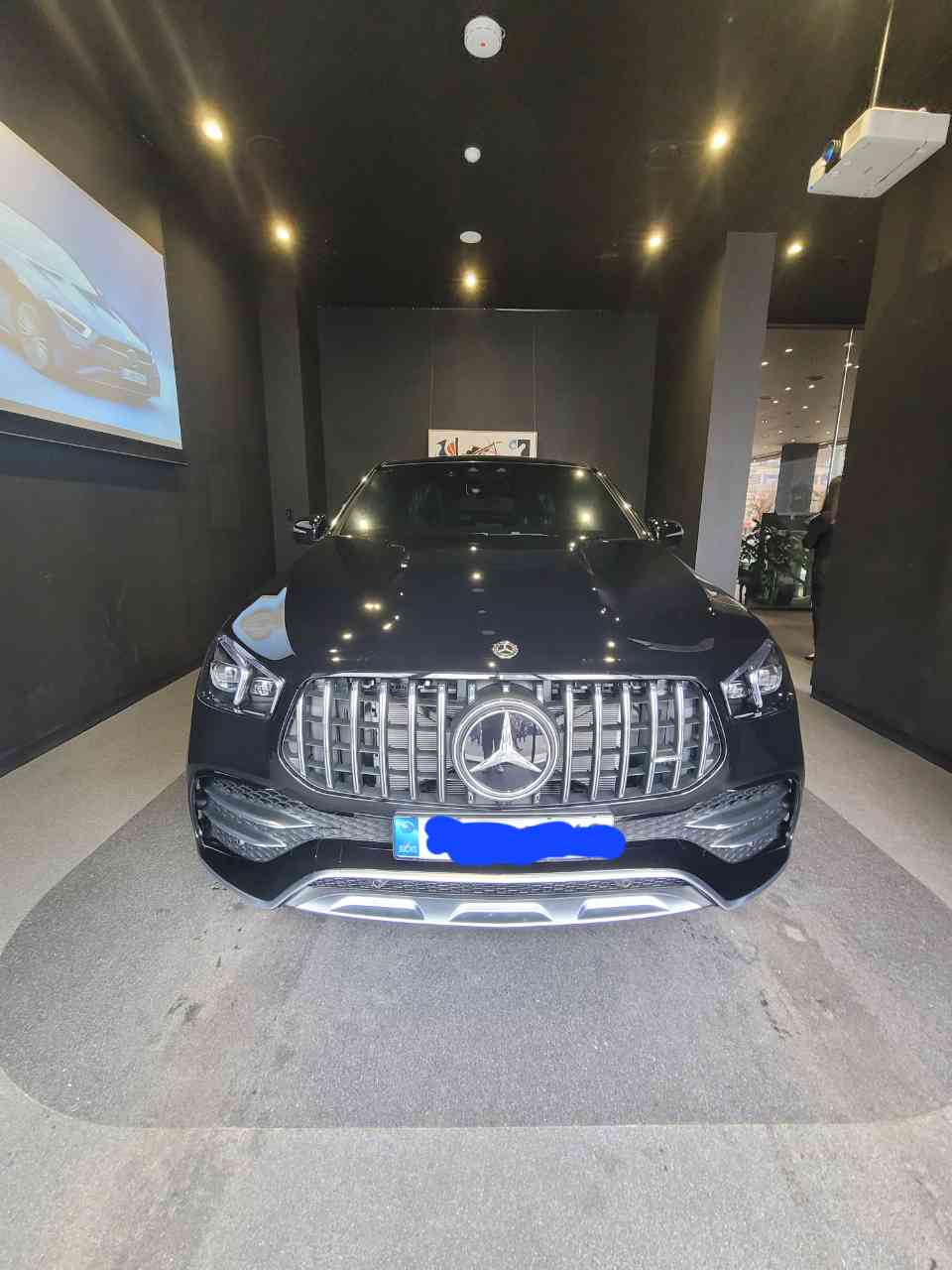 벤츠 GLE-클래스 AMG GLE 53 4MATIC + 쿠페 게시글 썸네일