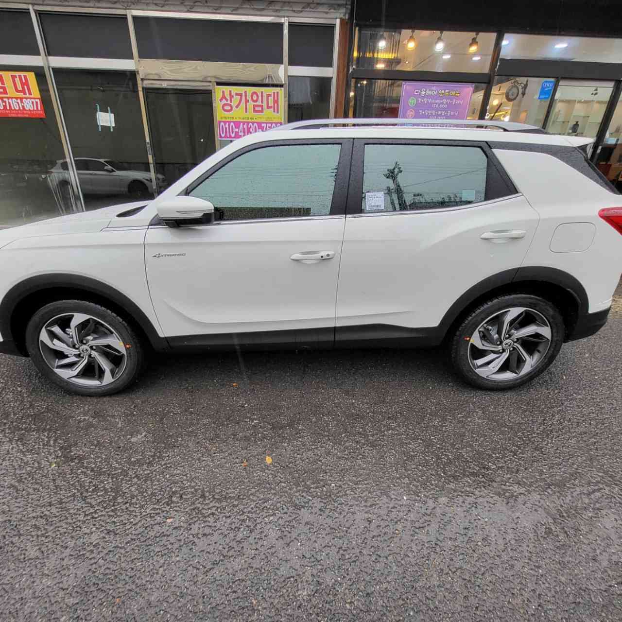 KG 모빌리티 코란도 C7 AWD 썸네일 이미지