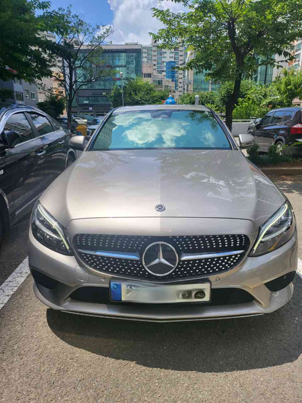 벤츠 C-클래스 C 220d 아방가르드 게시글 썸네일