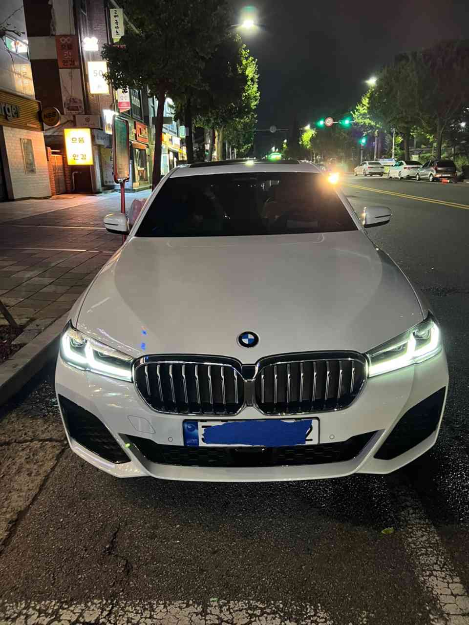 BMW 5시리즈 520i M 스포츠 패키지 게시글 썸네일
