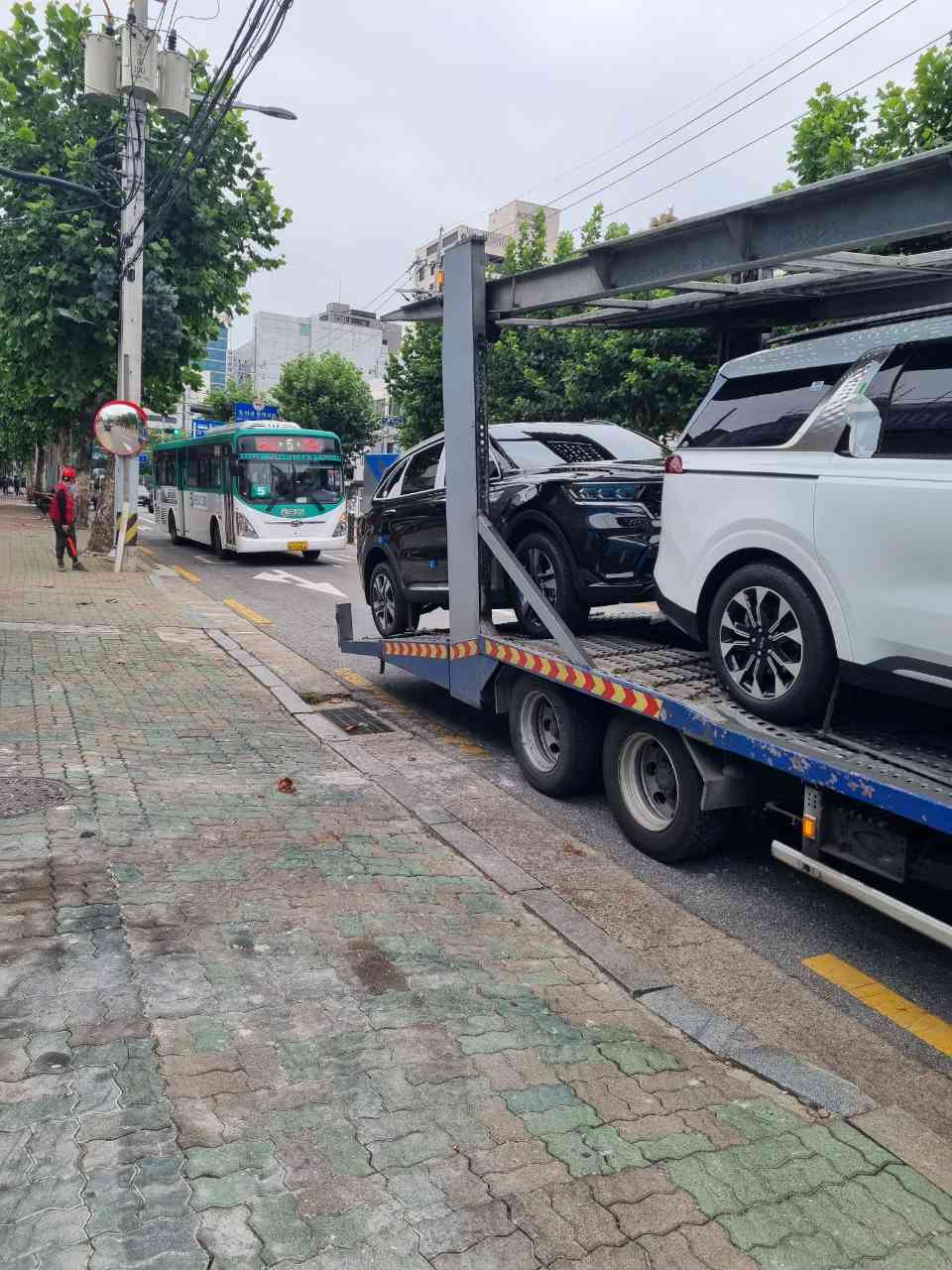 기아 쏘렌토 하이브리드 노블레스 5인승 2WD 게시글 썸네일
