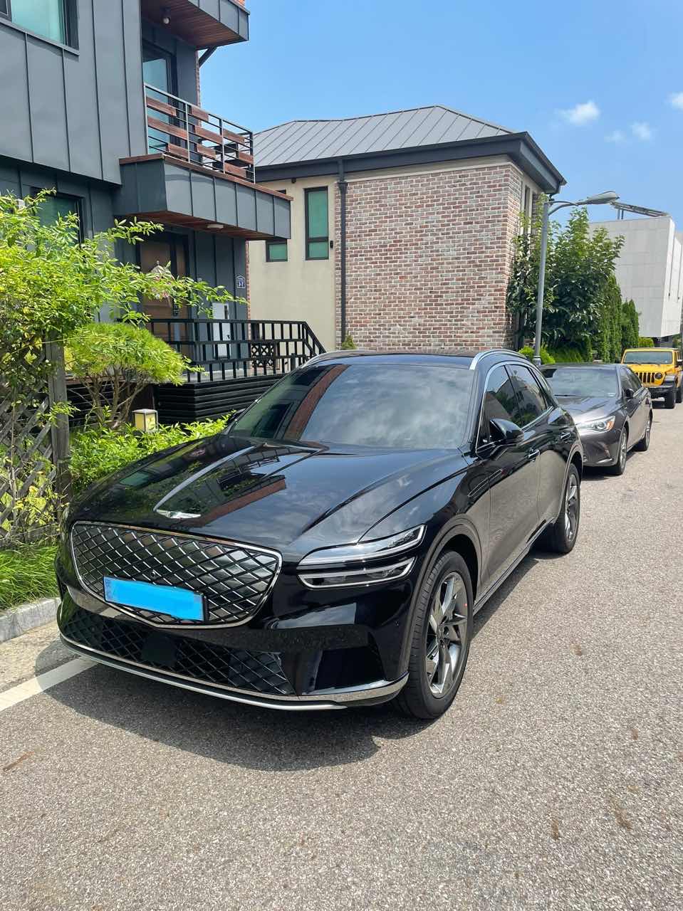 제네시스 일렉트리파이드 GV70 e-AWD 파퓰러 패키지 썸네일 이미지