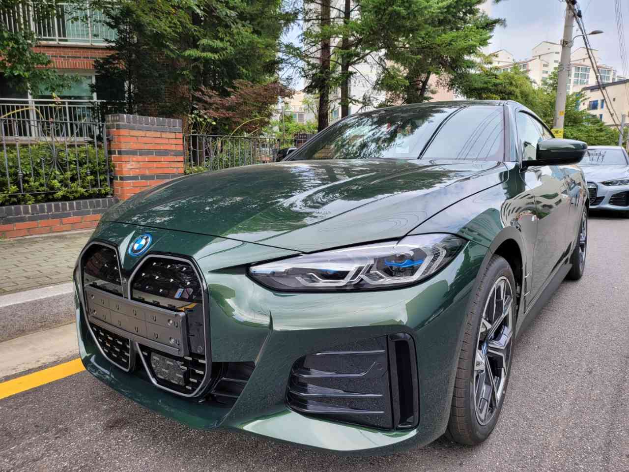 BMW i4 eDrive 40 그란쿠페 M 스포츠 프로 P2-1 게시글 썸네일