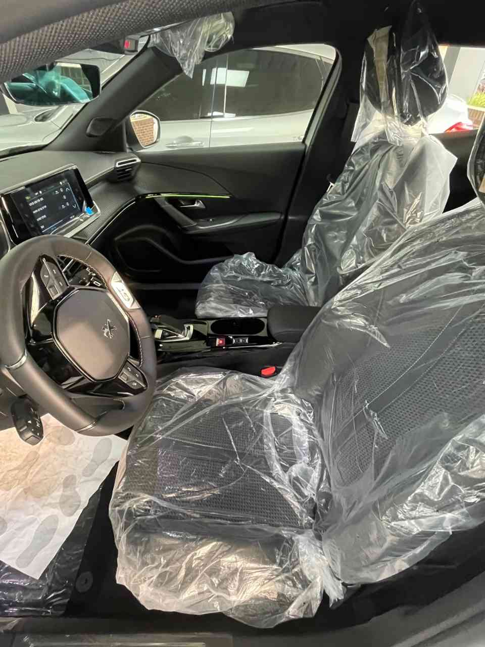 푸조 e-2008 GT 라인 게시글 썸네일