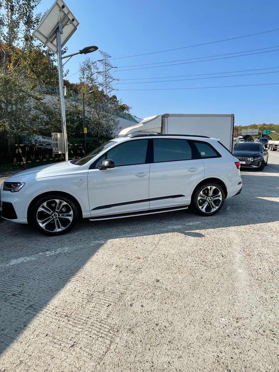 아우디 Q7 55 TFSI 콰트로 프리미엄 게시글 썸네일