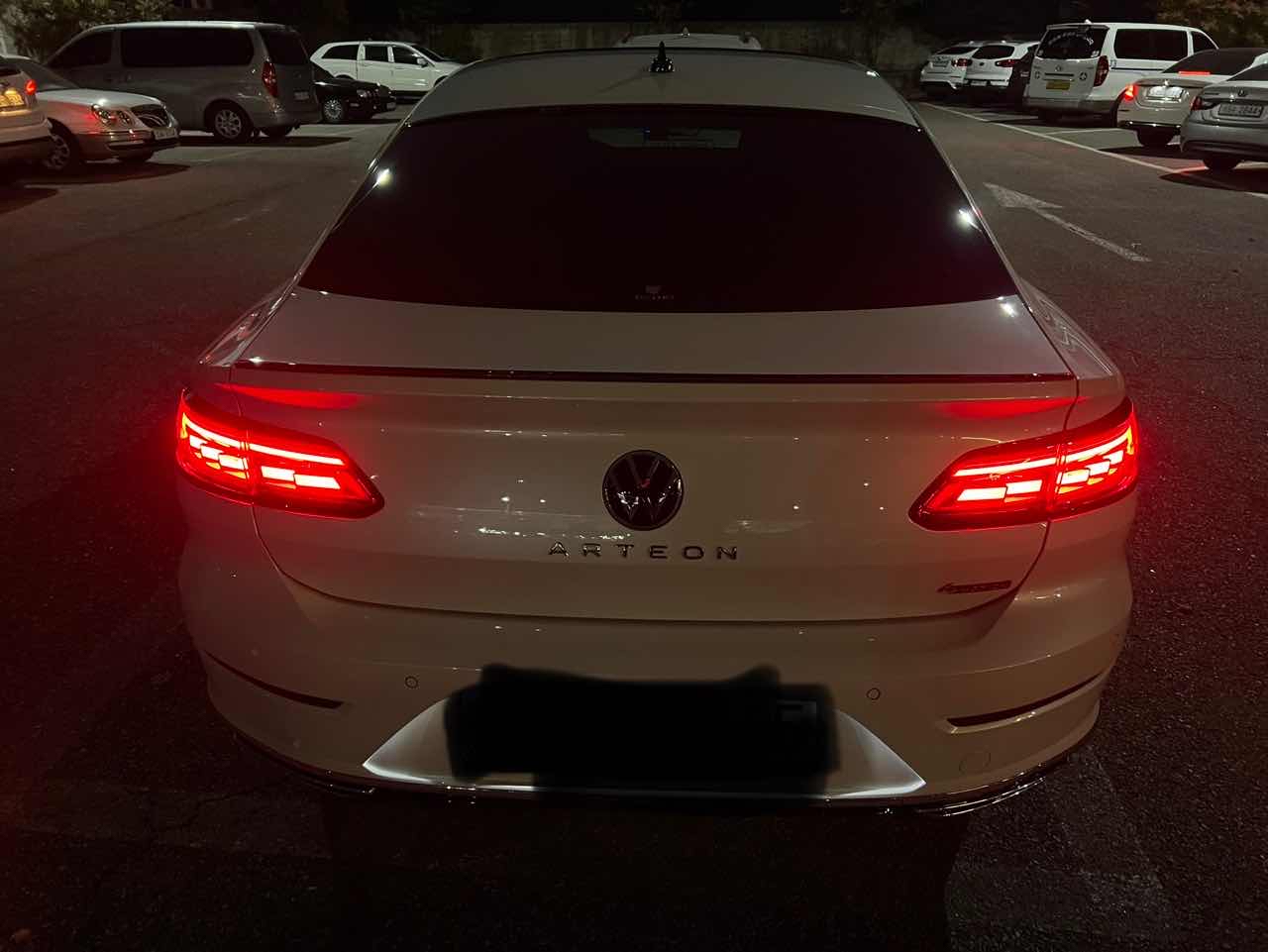 폭스바겐 아테온 2.0 TDI R-라인 4모션 썸네일 이미지