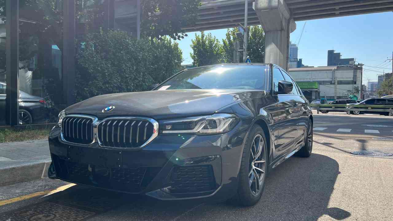BMW 5시리즈 520i M 스포츠 패키지 게시글 썸네일