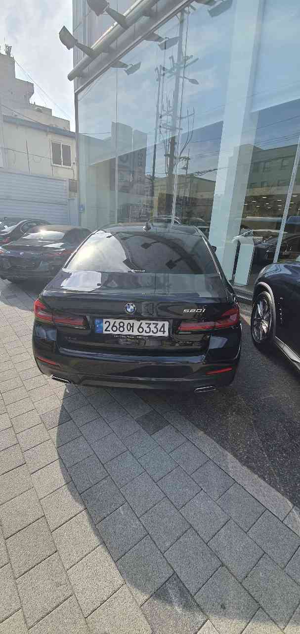 BMW 5시리즈 520i M 스포츠 패키지 게시글 썸네일