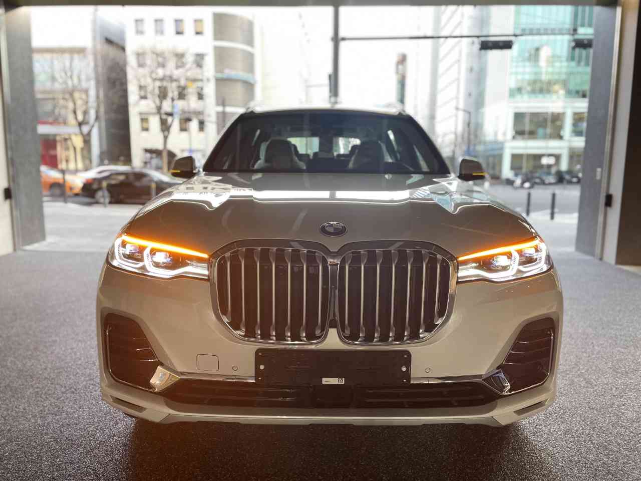 BMW X7 40i xDrive 디자인 퓨어 엑셀런스 7인승 게시글 썸네일
